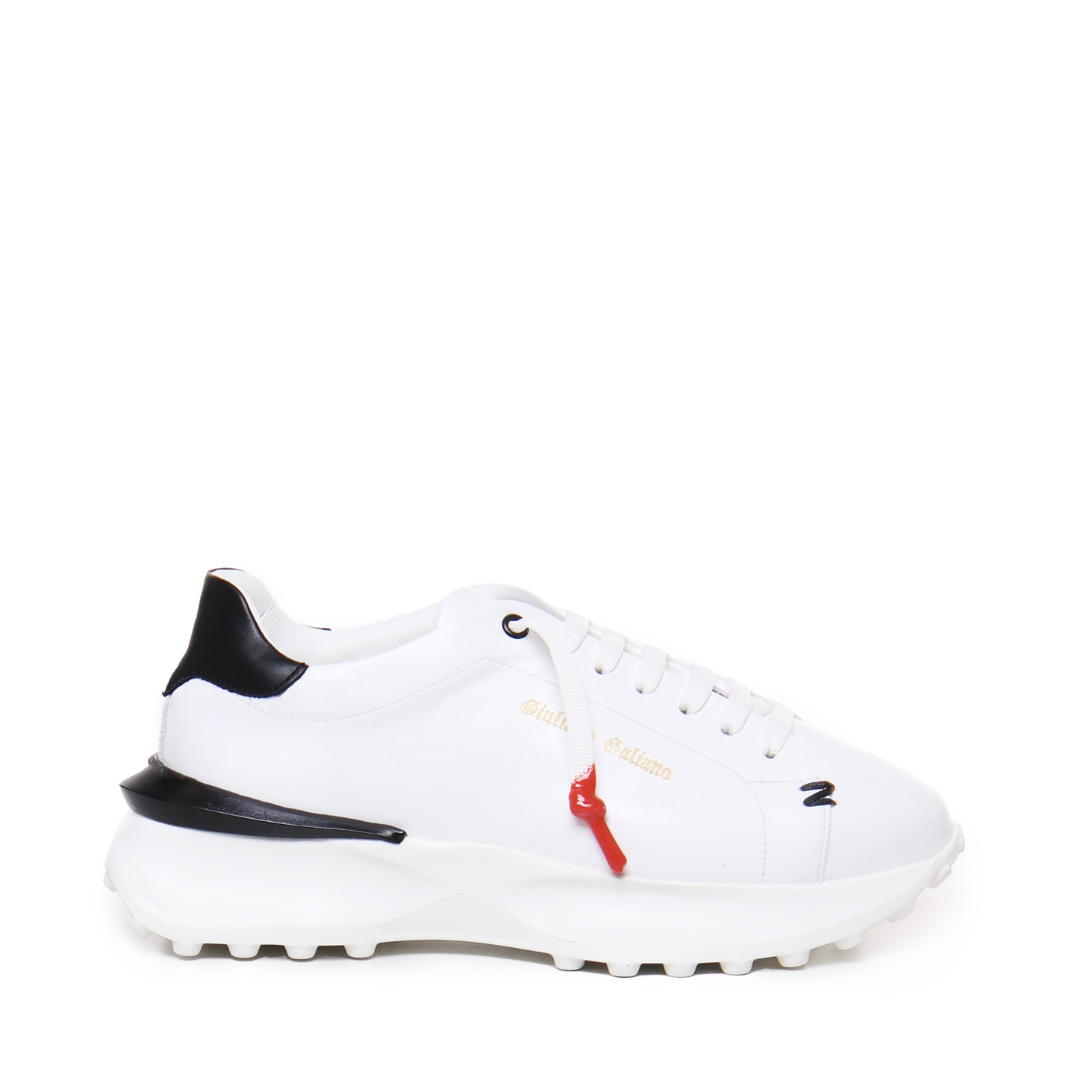 <tc>Raptor 1 | White Black
</tc>