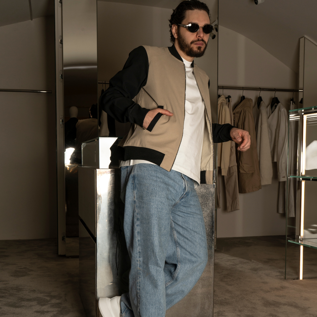 <tc>Miami college jacket
</tc>