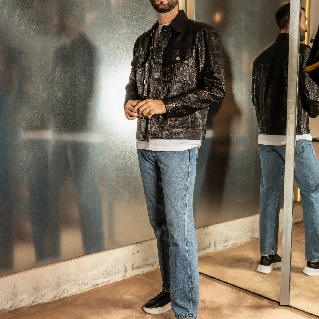 <tc>Jacket Python
</tc>