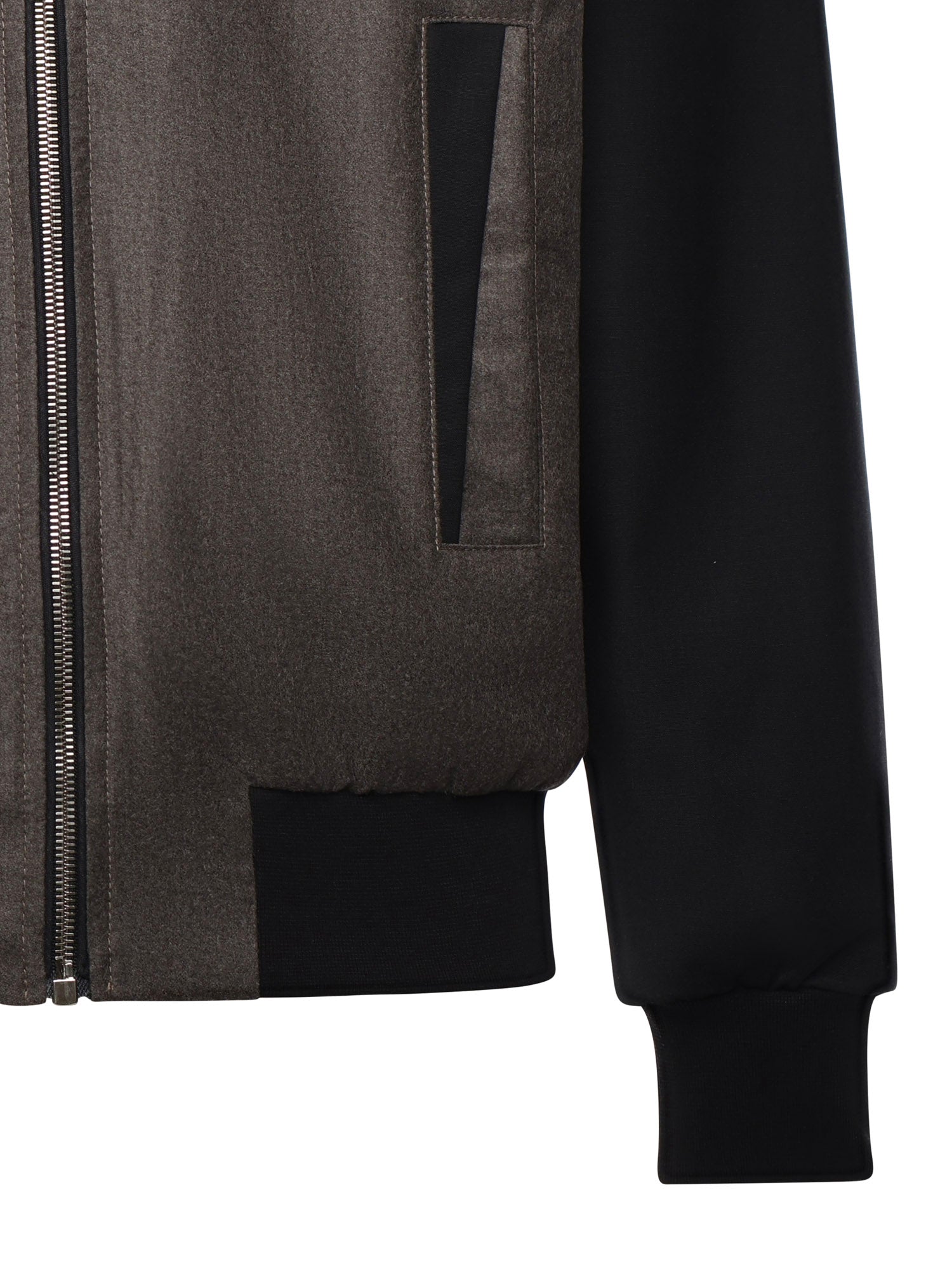 <tc>Leather Jacket
</tc>