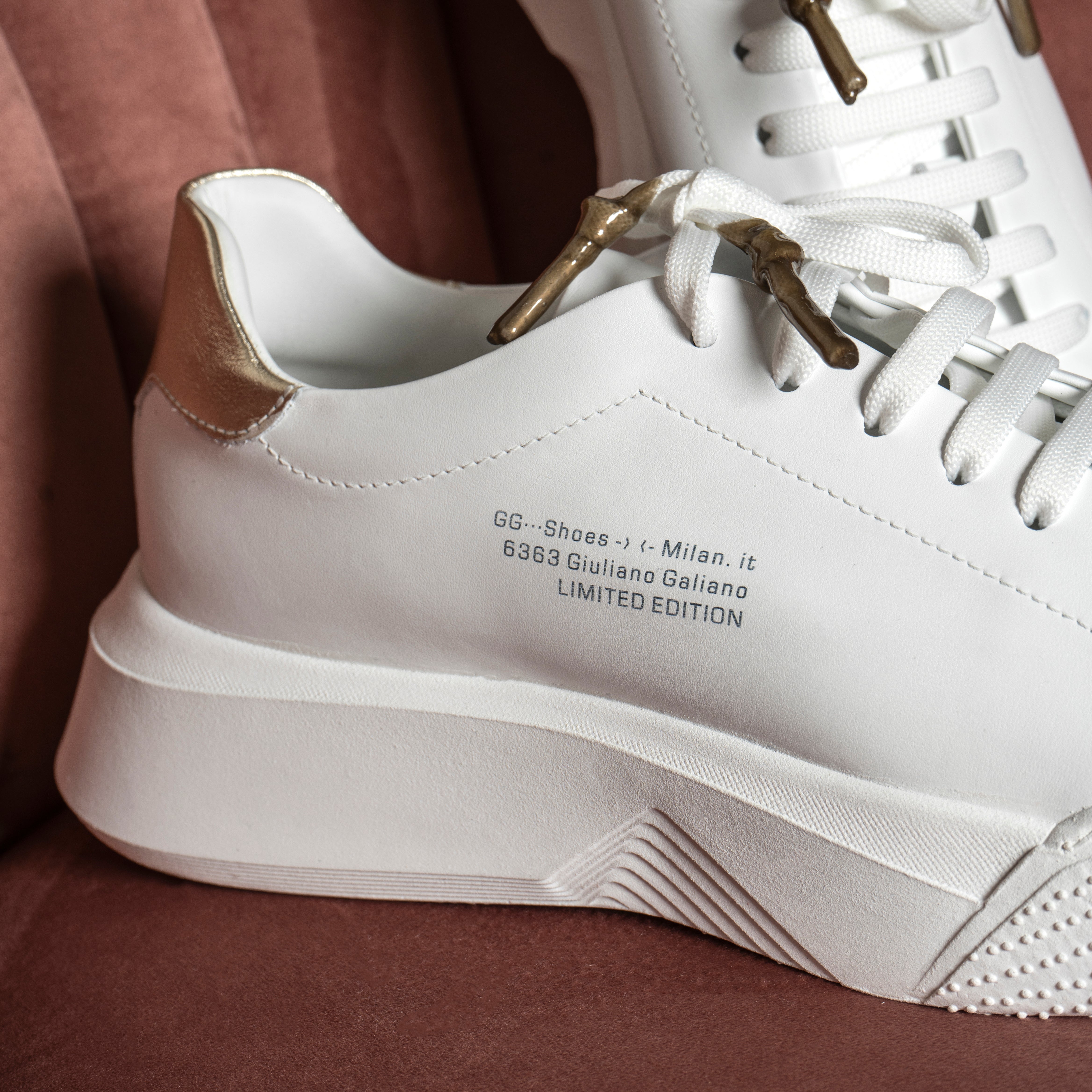 Nemesis White | Gold | Nappa