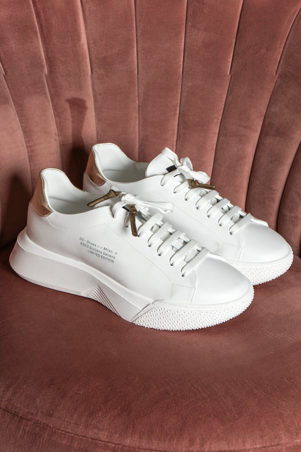 Nemesis White | Gold | Nappa