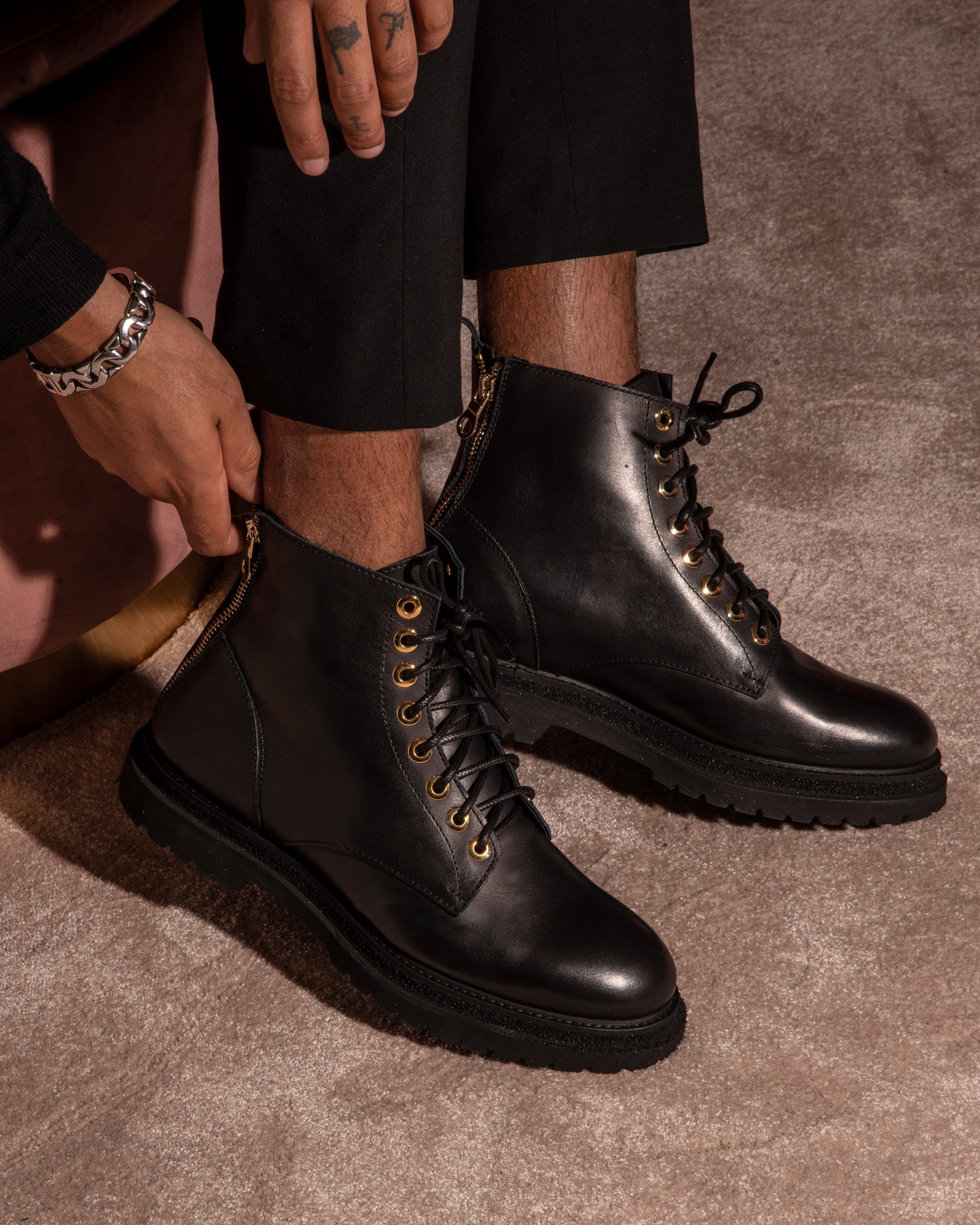 Bottes de la cheville | Multi-zip | Cuir noir