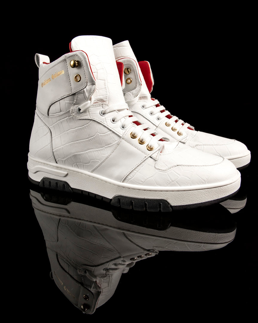 <tc>Legend High | White
</tc>