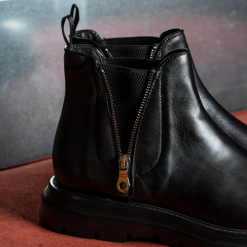 Diamond Bufalo Ankle Boots | Black | Leather