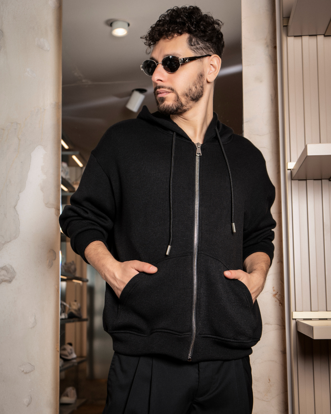 <tc>Phantom | Sweatshirt | Black
</tc>