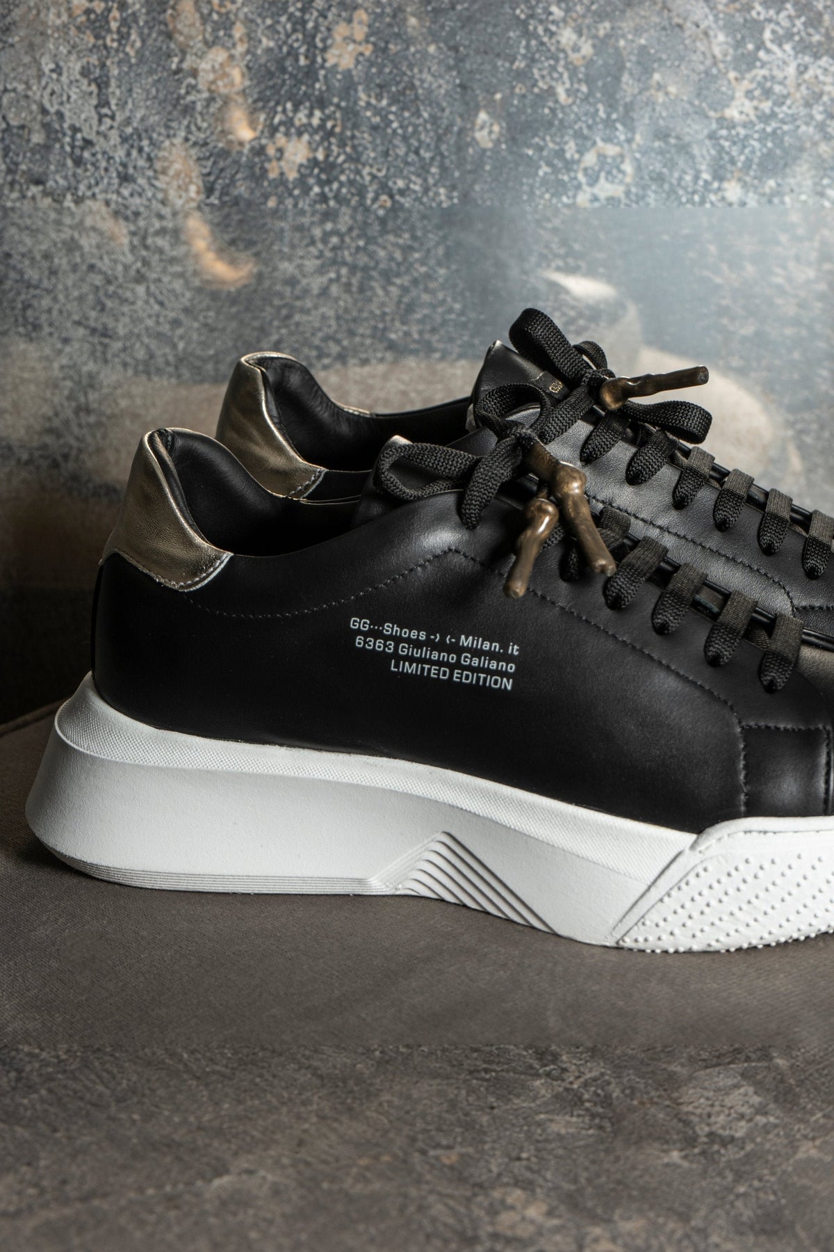 Nemesis | Black & Gold