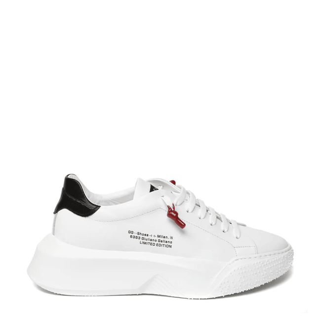 <tc>Nemesis White | Black
</tc>