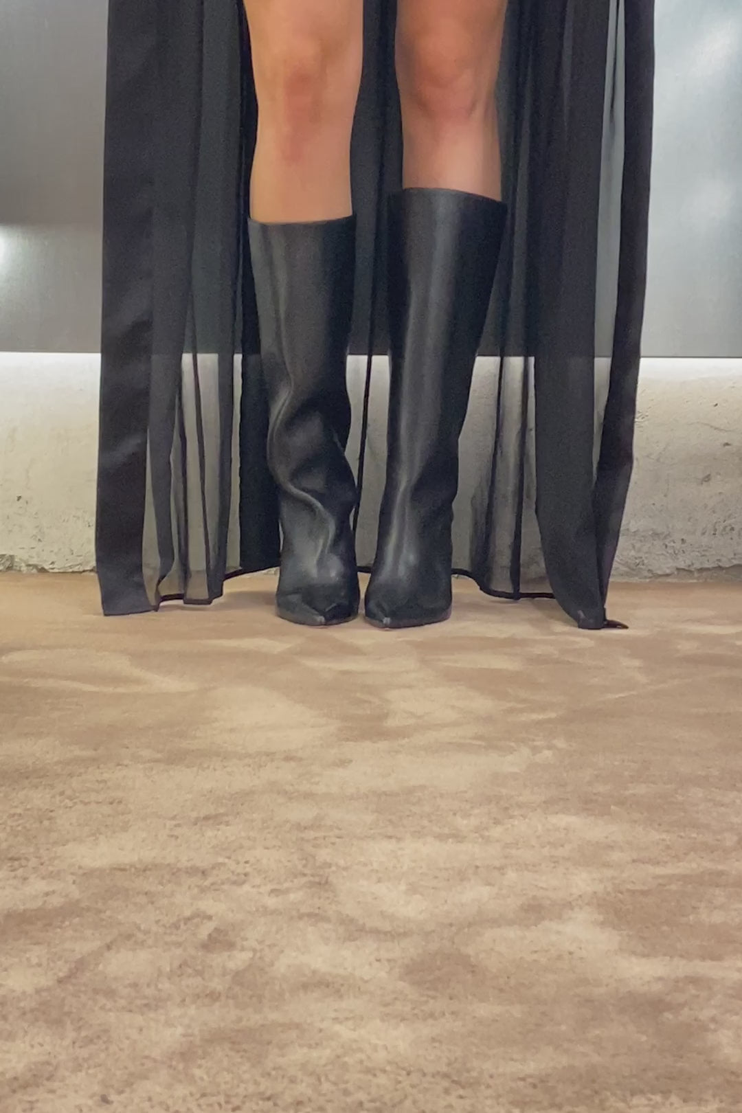 lara-boots-in-smooth-leather-woman — video 2:3