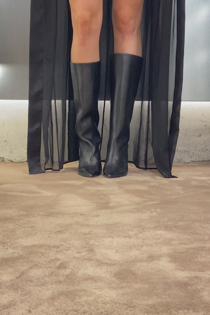 lara-boots-in-smooth-leather-woman — video 2:3